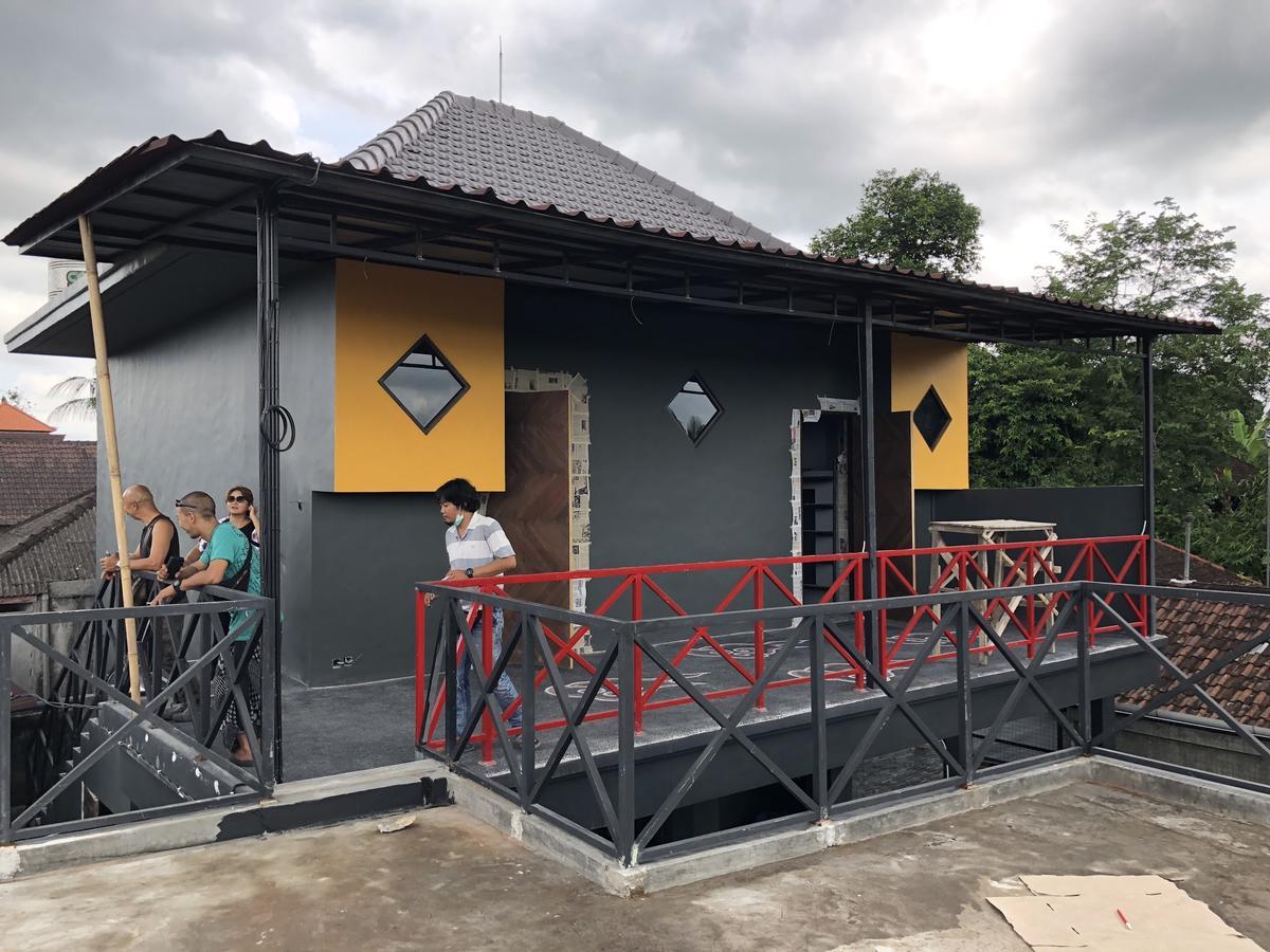 Hacco Capsule Hotel Ubud  Exterior photo