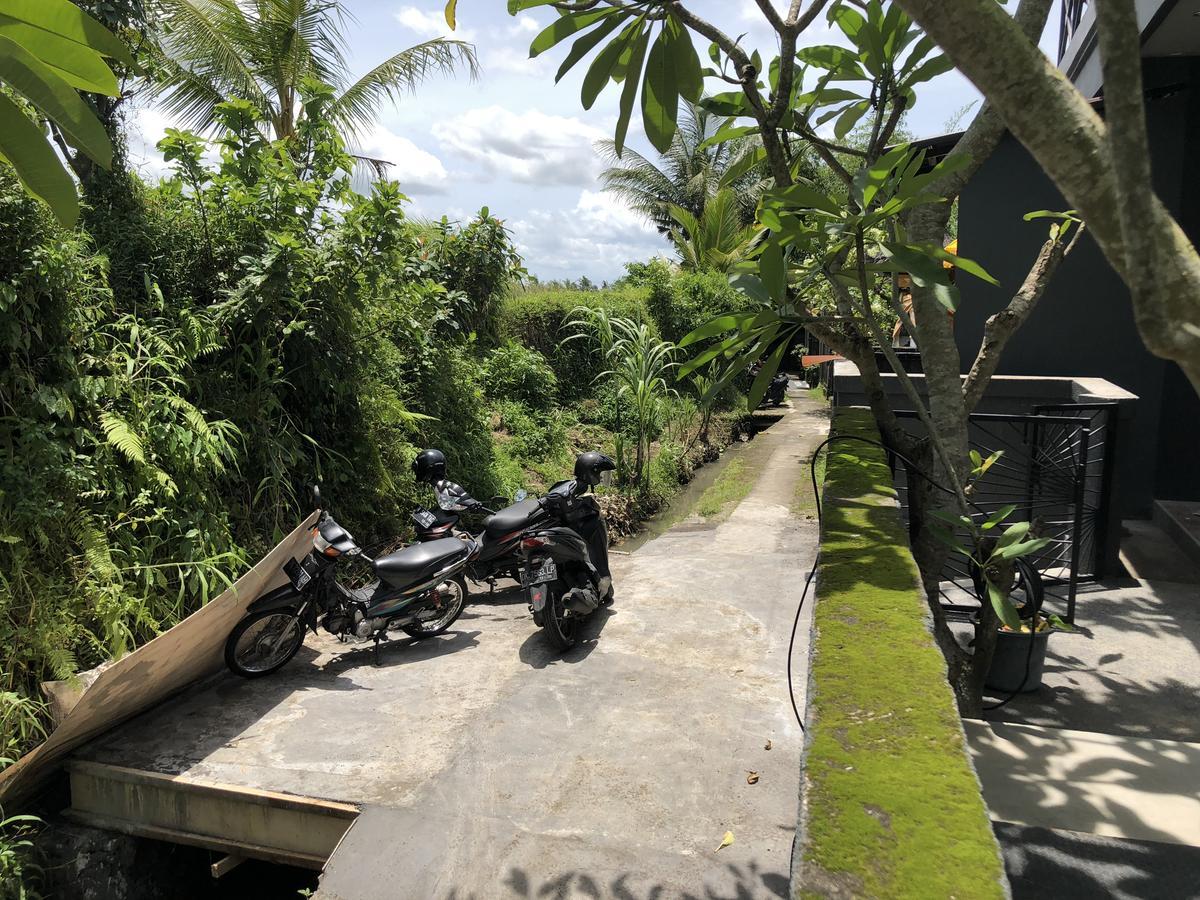Hacco Capsule Hotel Ubud  Exterior photo